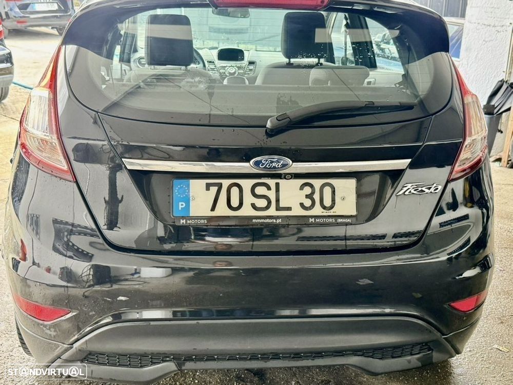 Ford Fiesta 1.5 TDCi STLine - 26