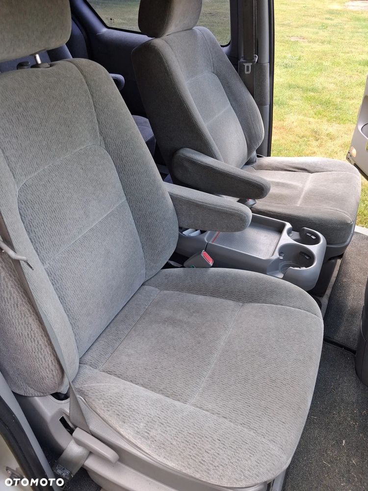 Kia Carnival 2.9 CRDi (klm lea) - 17