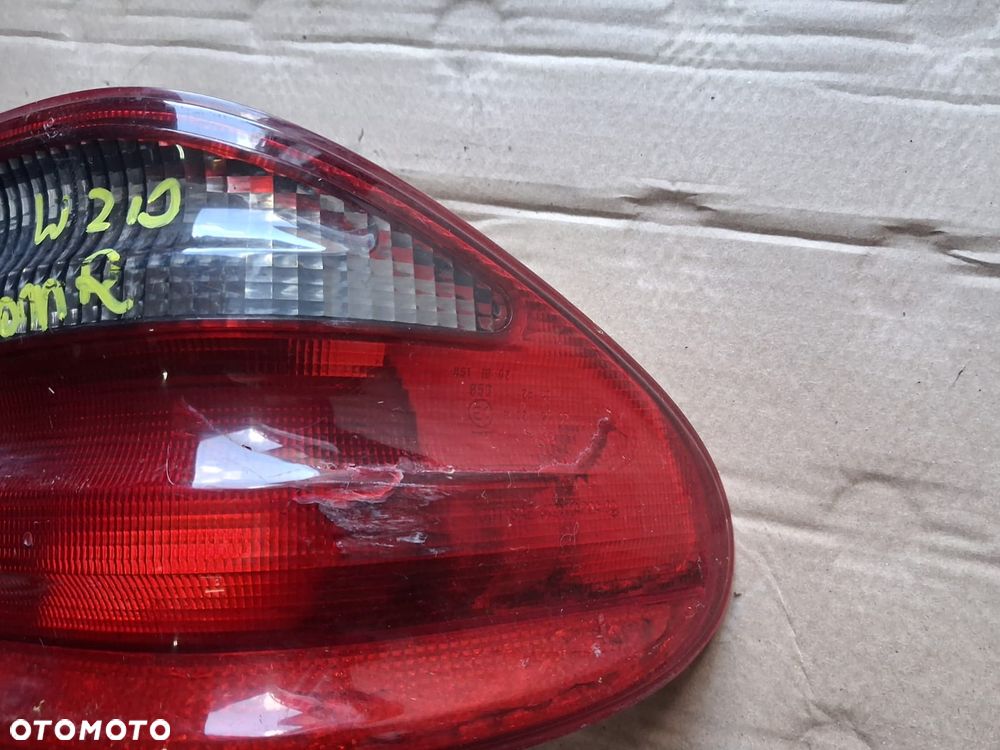 Lampa tył MERCEDES E KLASA W210 lift prawa lewa sedan   OE - 6