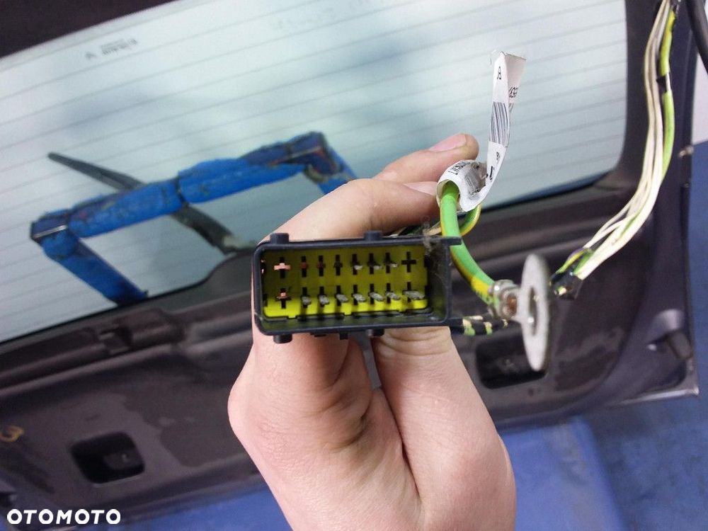 CITROEN C4 I HB 5D KLAPA BAGAŻNIKA TYŁ - 12