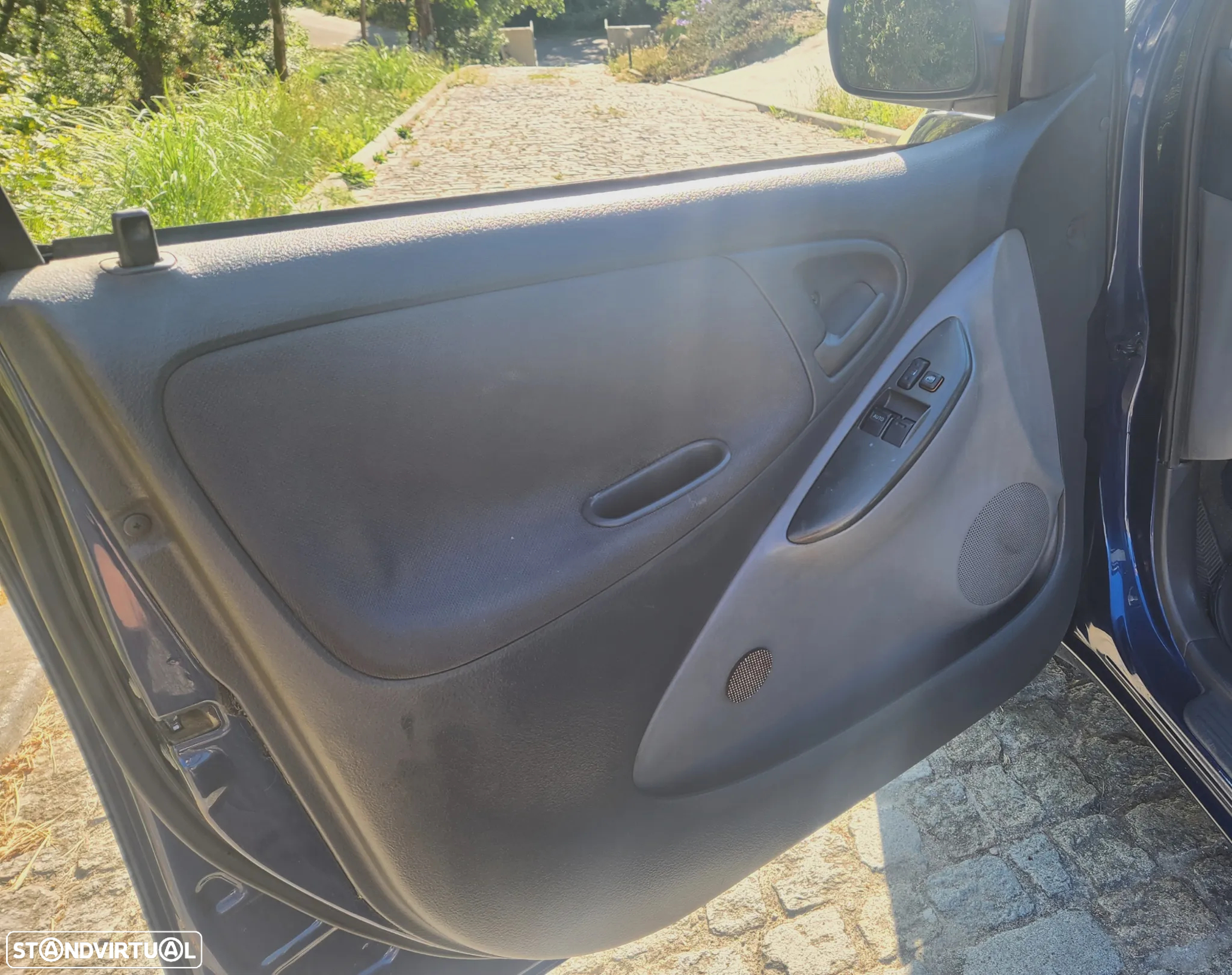 Toyota Yaris 1.0 Luna ABS - 18