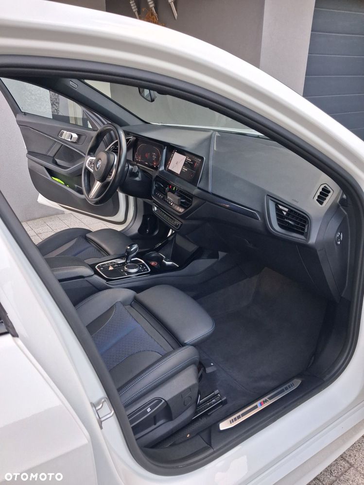 BMW Seria 1 118i - 11