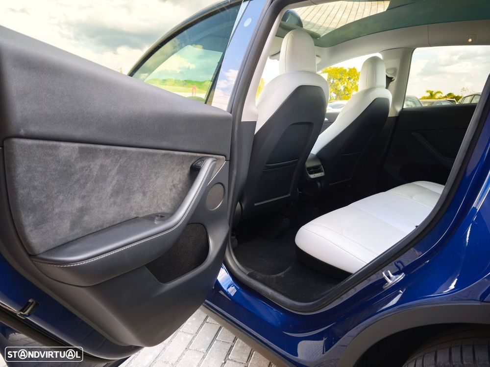 Tesla Model Y Long Range Tração Integral - 11