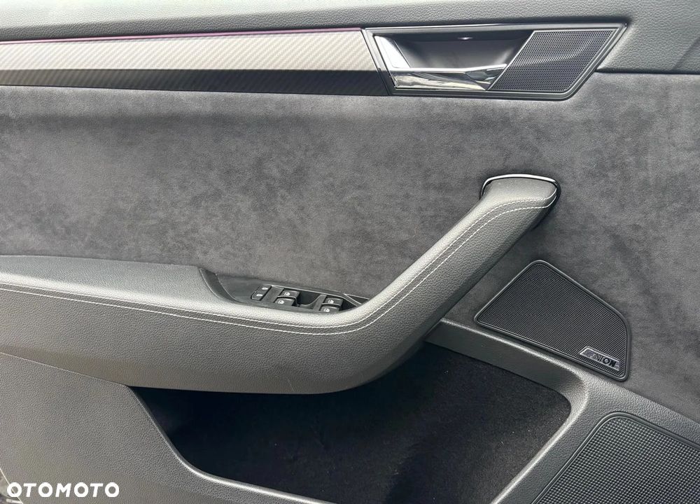 Skoda Superb 2.0 TSI Sportline DSG - 7