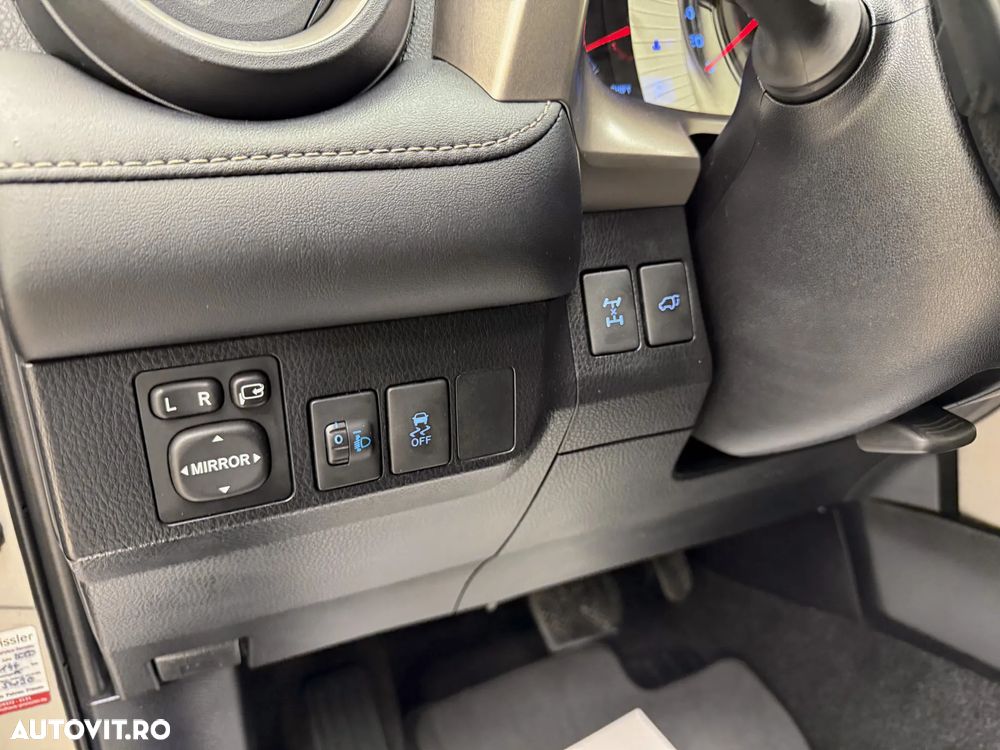 Toyota RAV4 2.2 D-4D 4x4 Automatik Life - 22