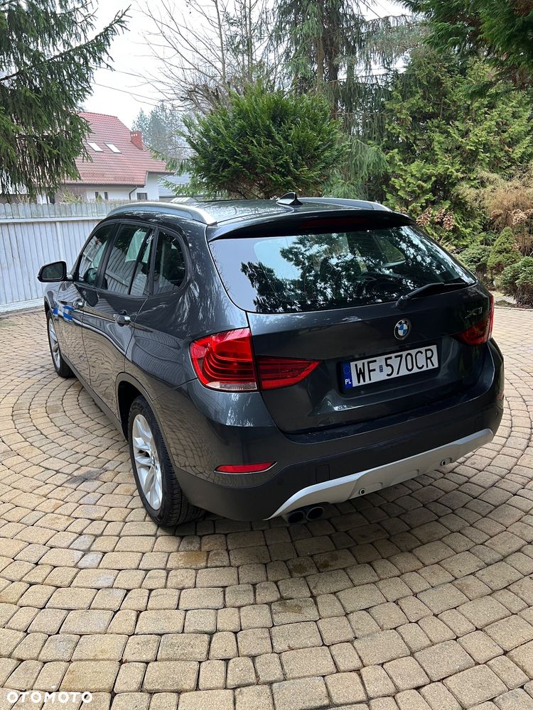 BMW X1 xDrive28i xLine - 6