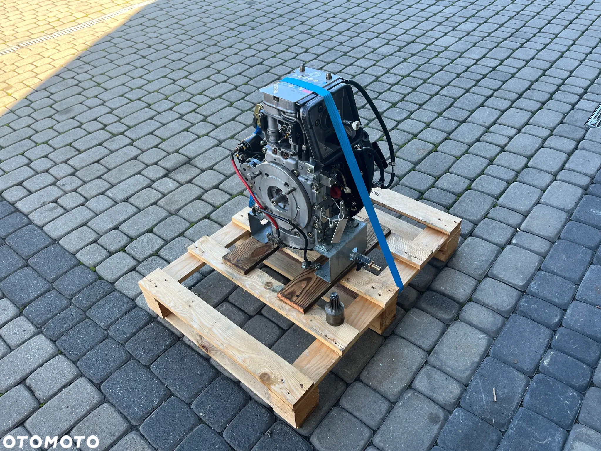 SILNIK HATZ 1B20 5609netto - 5