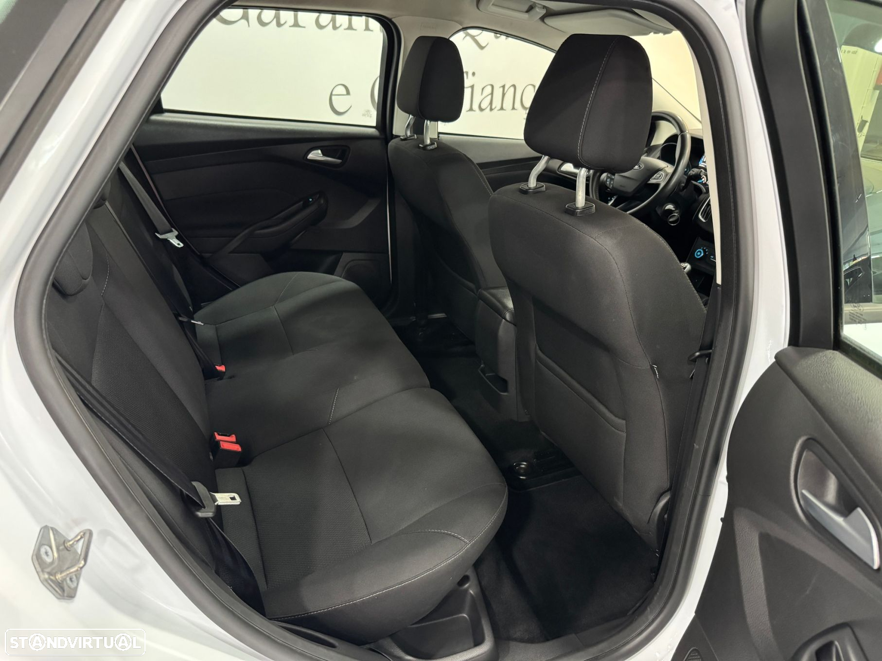Ford Focus SW 1.5 TDCi Trend ECOnetic - 36
