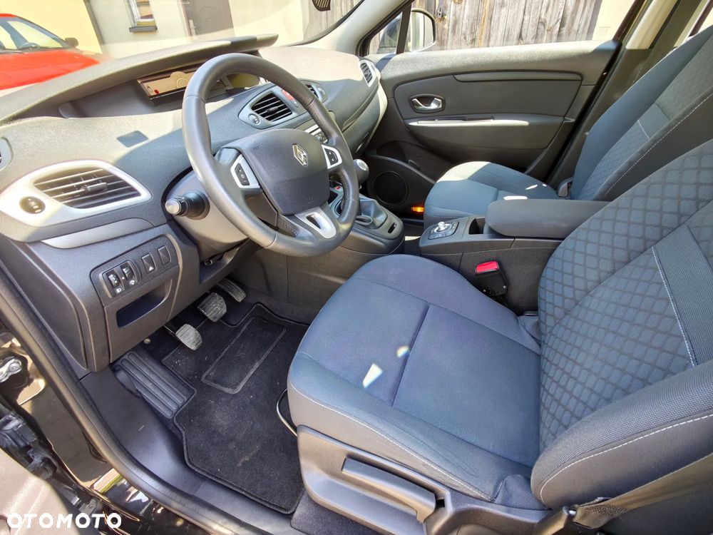 Renault Scenic 1.6 16V 110 Expression - 11