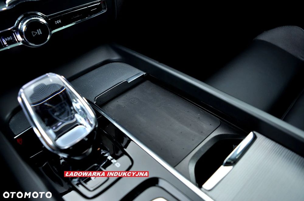 Volvo XC 60 B5 B AWD Ultra Black Edition - 20
