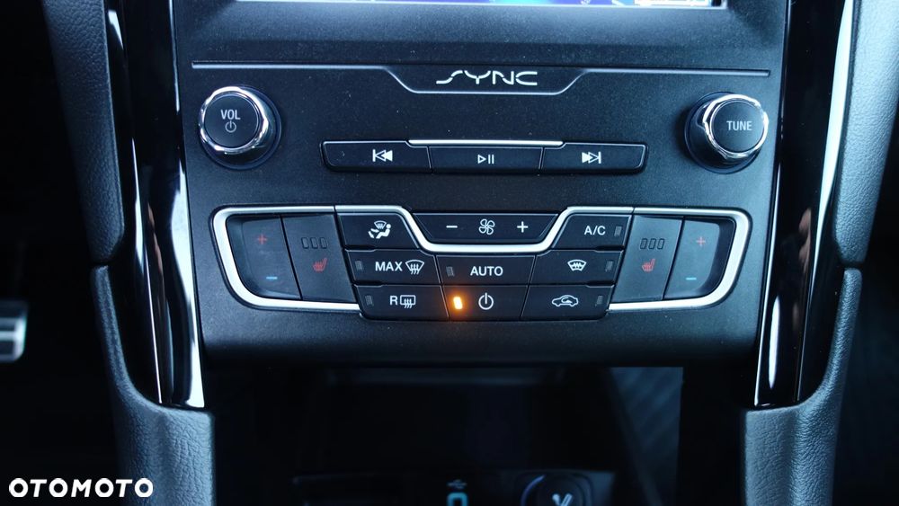 Ford Mondeo 2.0 EcoBlue ST-Line - 27