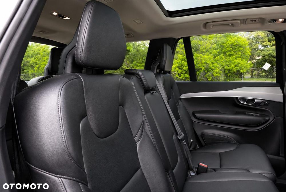 Volvo XC 90 T5 AWD Geartronic Momentum - 14