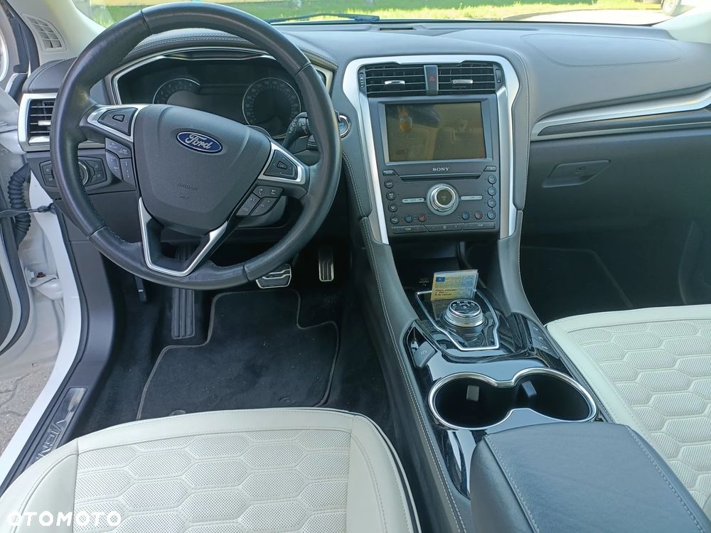 Ford Mondeo 2.0 EcoBlue Allrad VIGNALE - 17