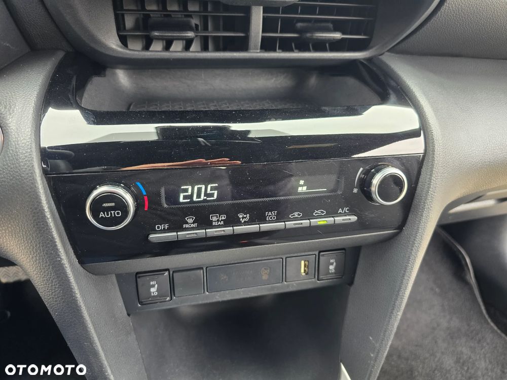 Toyota Yaris Cross - 32