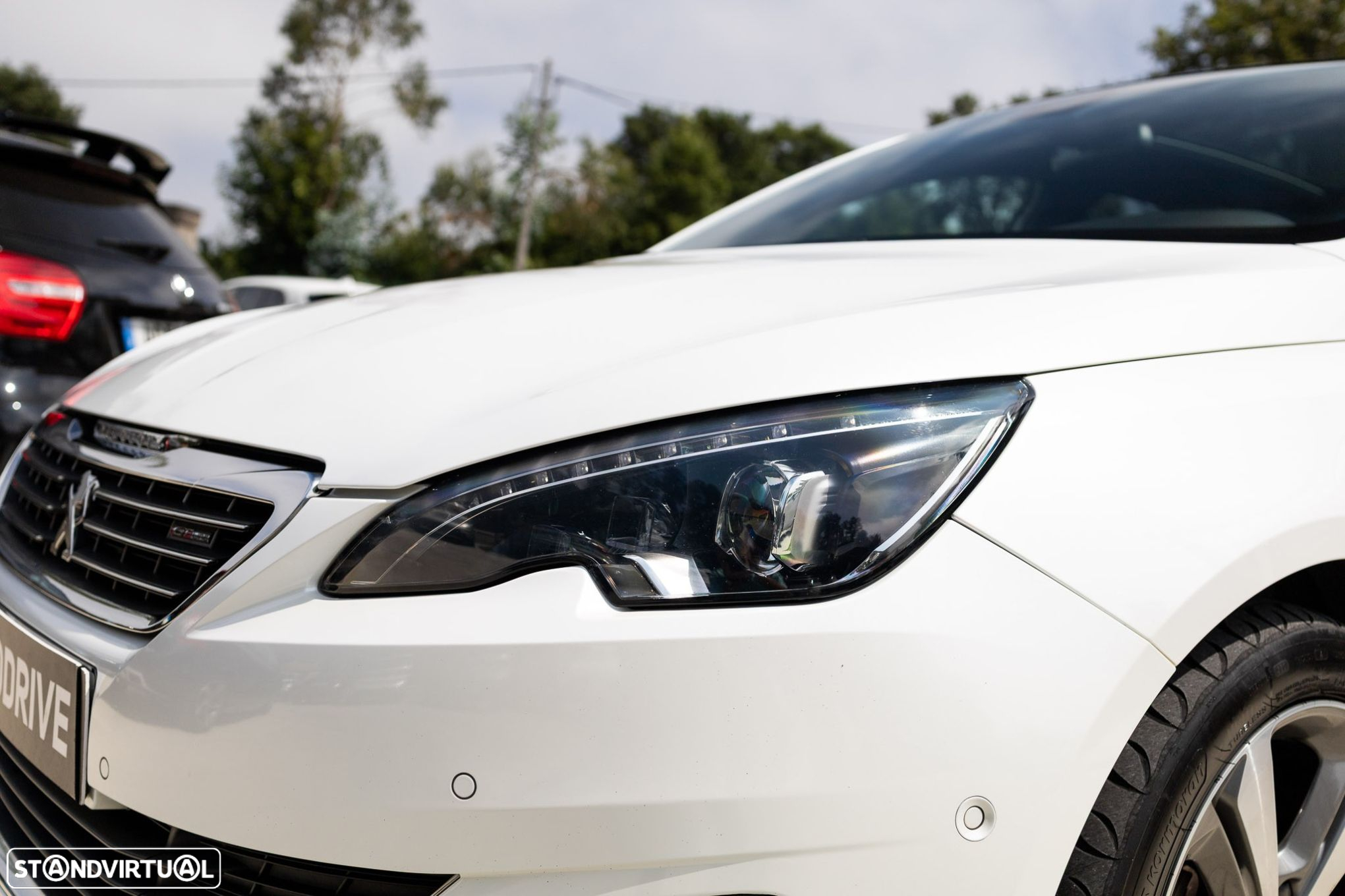 Peugeot 308 SW 1.6 BlueHDi GT Line - 14