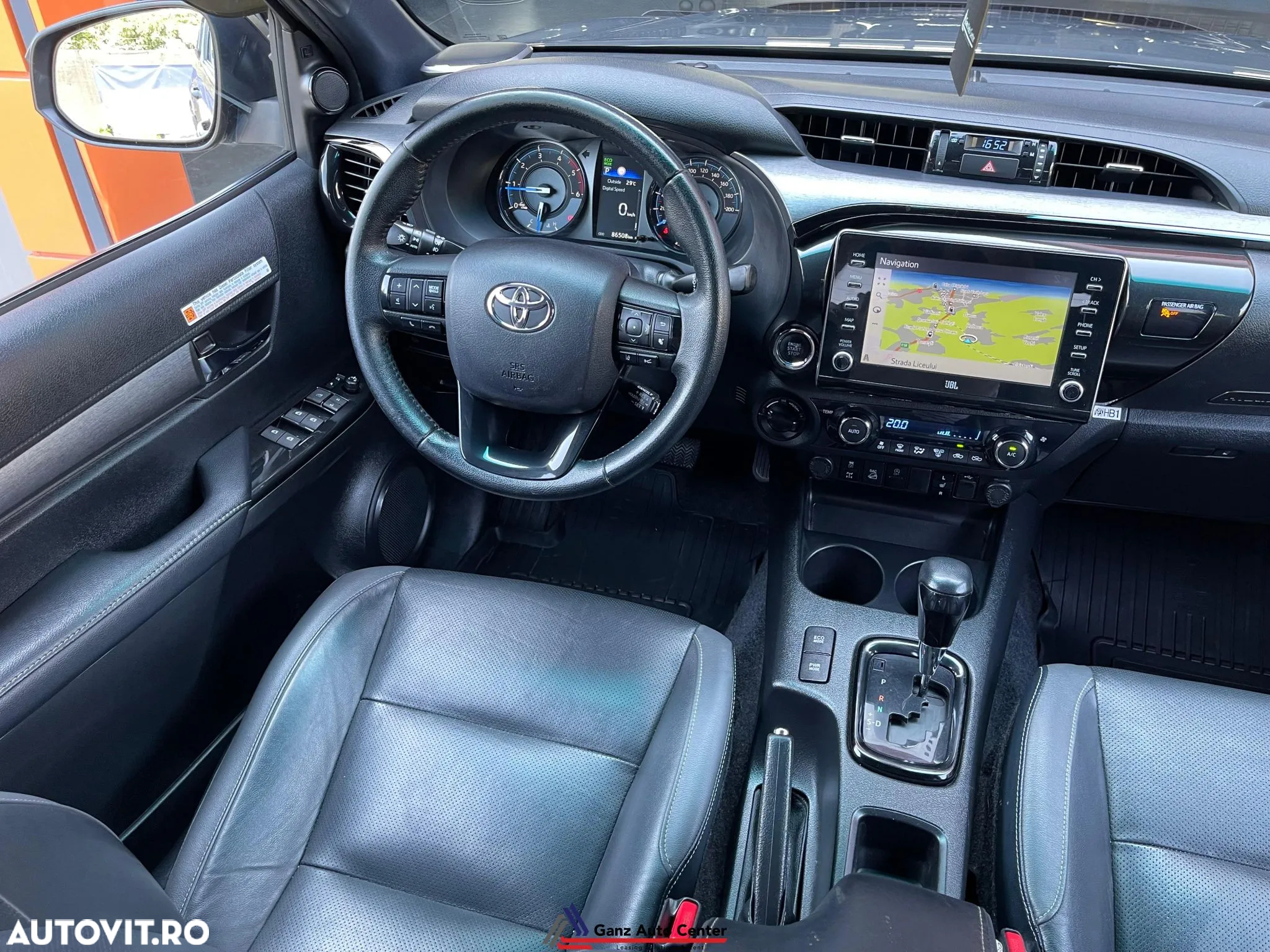 Toyota Hilux 2.8D 204CP 4x4 Double Cab AT Invincible - 8