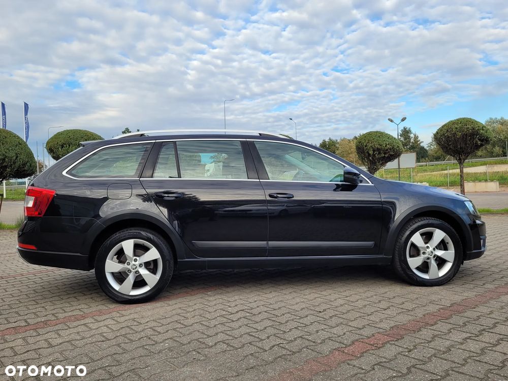 Skoda Octavia 2.0 TDI 4x4 DSG Scout - 13