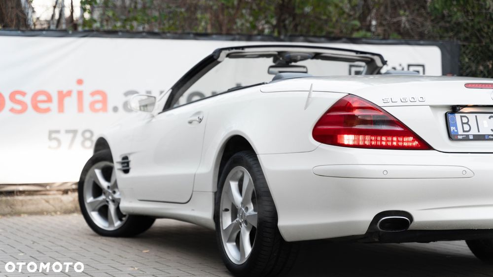 Mercedes-Benz SL - 11