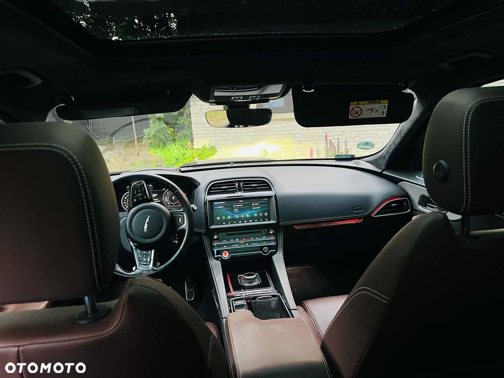 Jaguar F-Pace 3.0 TDV6 AWD Portfolio - 2