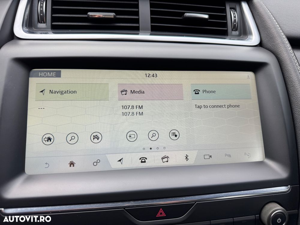 Jaguar E-Pace D150 AWD Aut. R-Dynamic S - 16