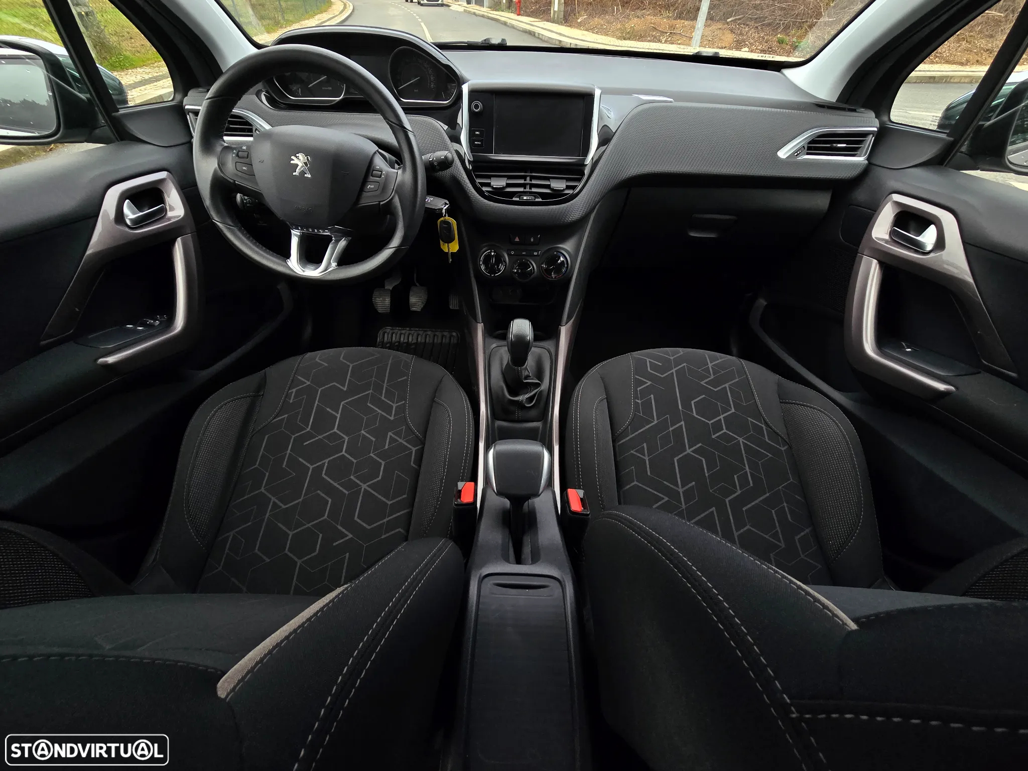 Peugeot 2008 1.2 PureTech Style - 19