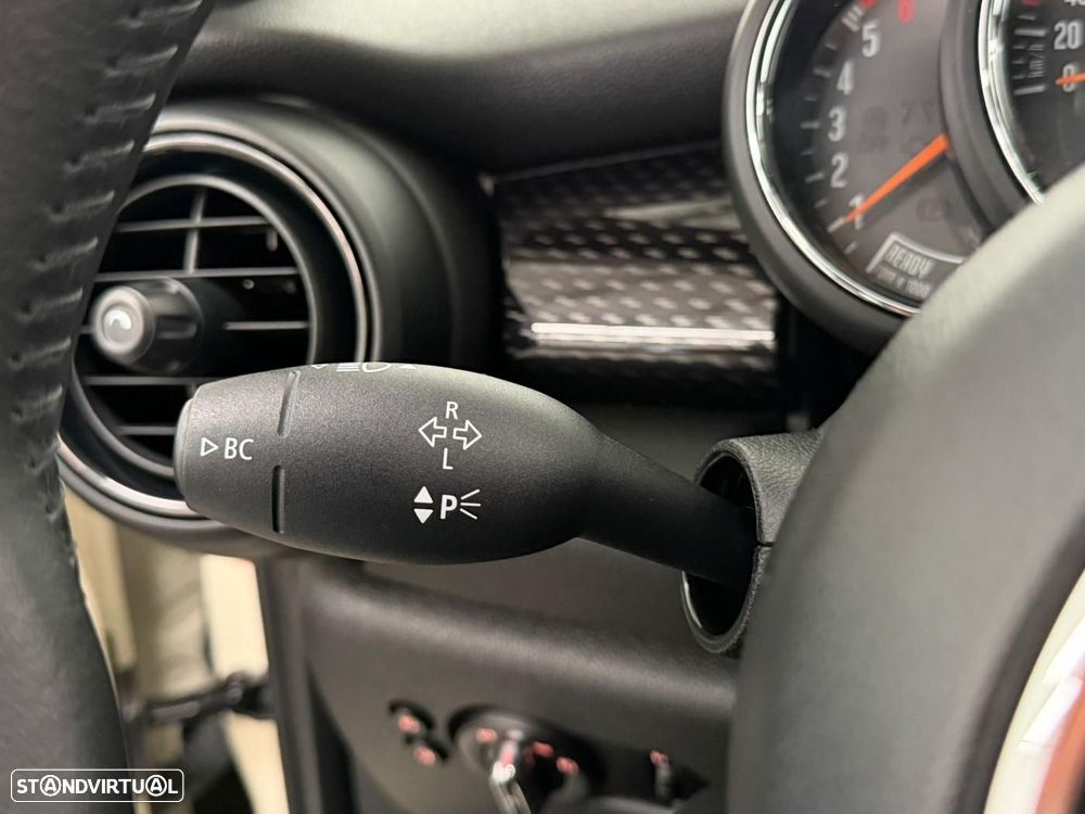 MINI 3 Portas Cooper SD - 19