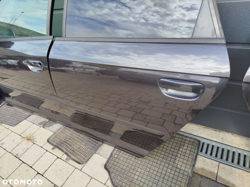 Audi A3 8P drzwi LZ7L wszystkie części - 4