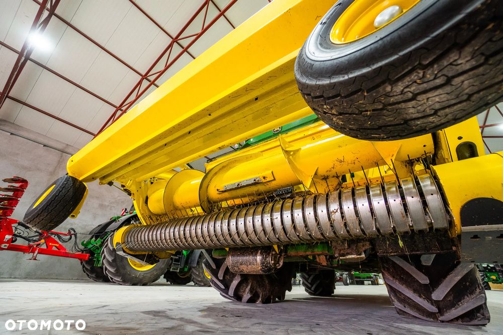 John Deere 8300 - 13