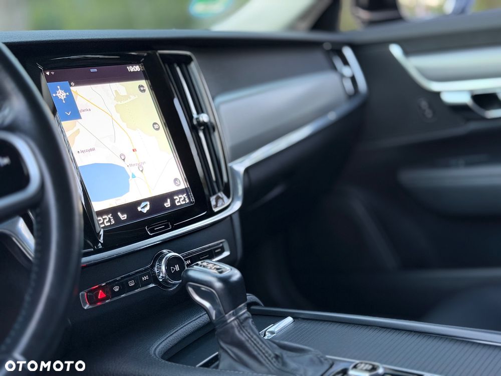 Volvo V90 D4 Geartronic Momentum - 8