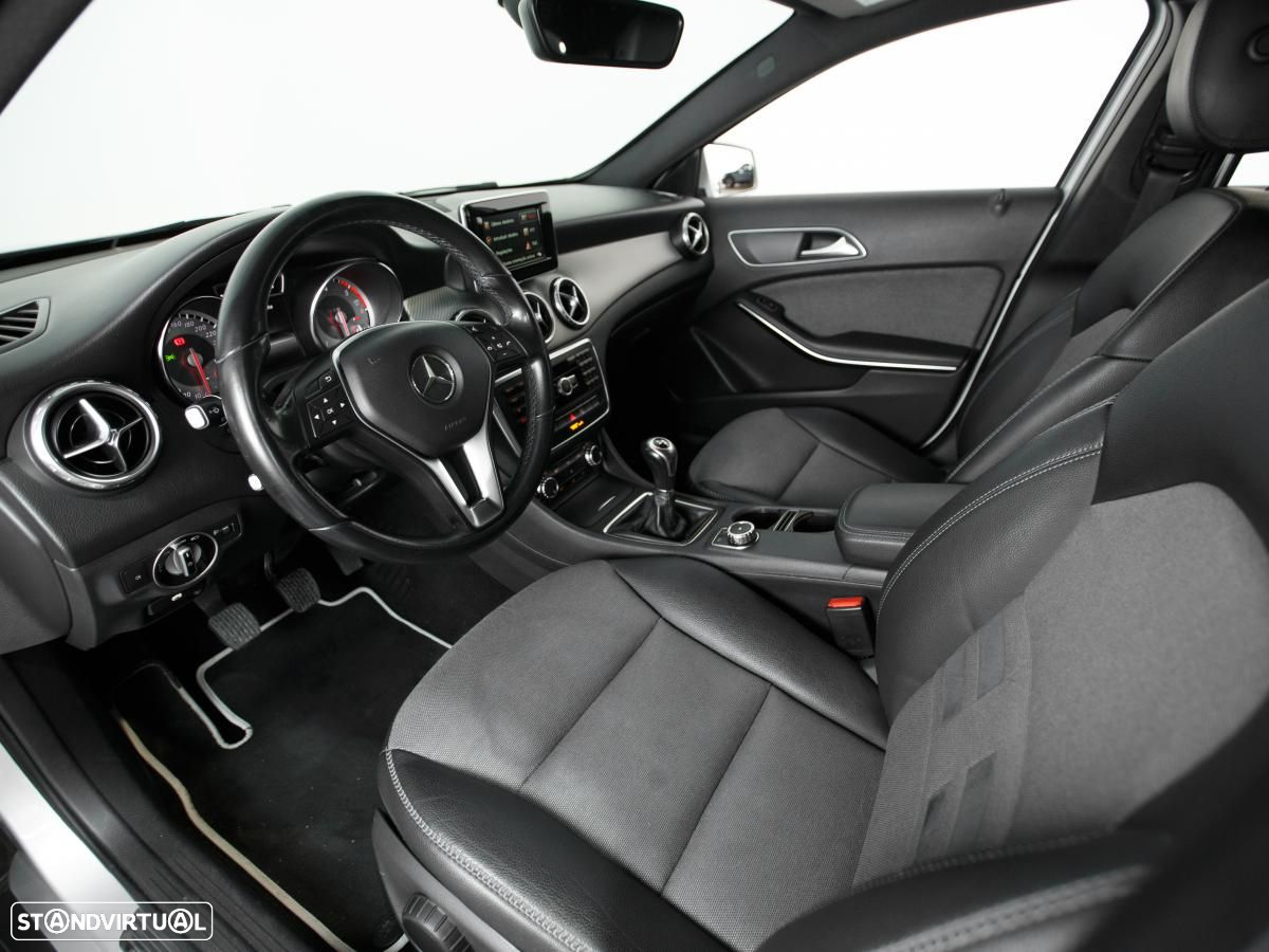 Mercedes-Benz GLA 180 - 7