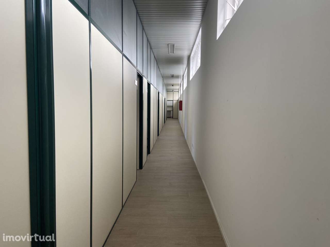 Escritório em Ramalde 250 m2 Porto - Grande imagem: 3/7