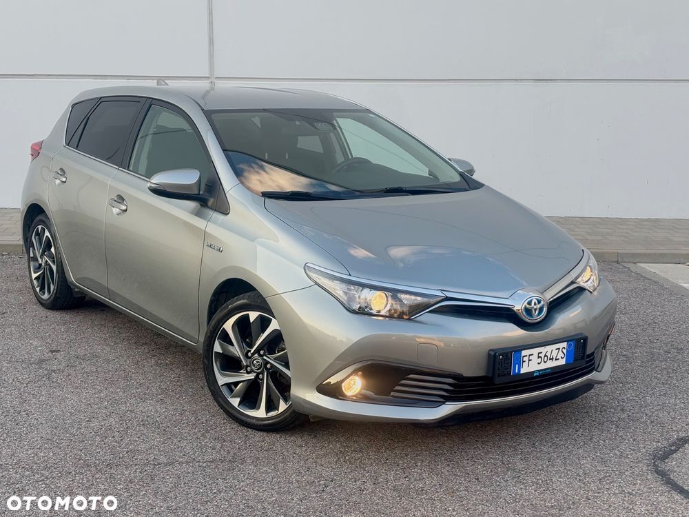 Toyota Auris - 1