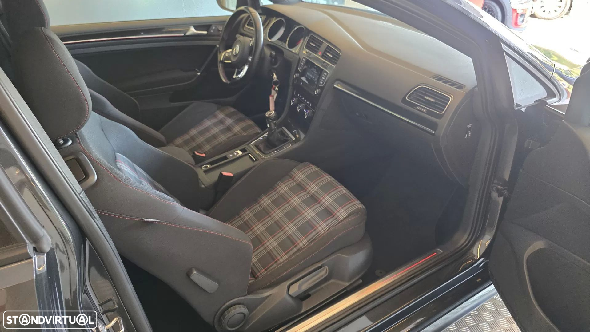 VW Golf 2.0 TSi GTi - 47