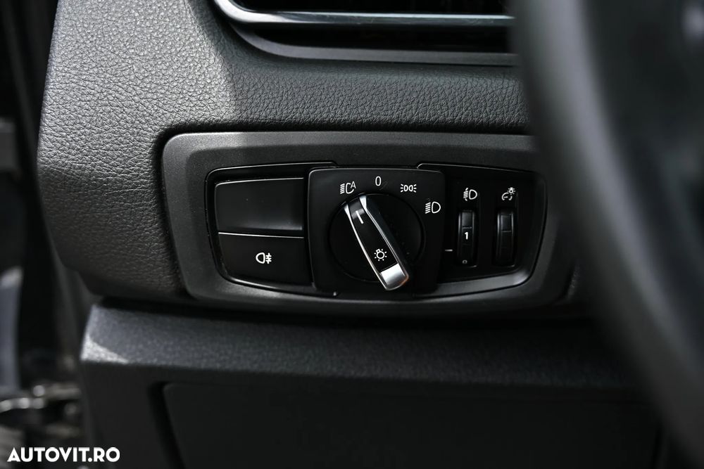 BMW Seria 2 220d xDrive AT - 24