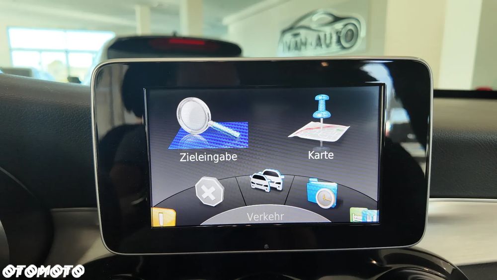Mercedes-Benz Klasa C 200 7G-TRONIC - 25