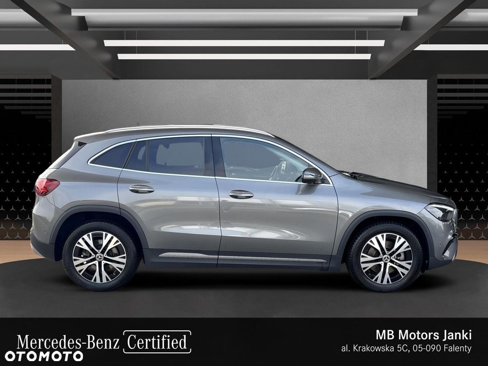 Mercedes-Benz GLA - 7