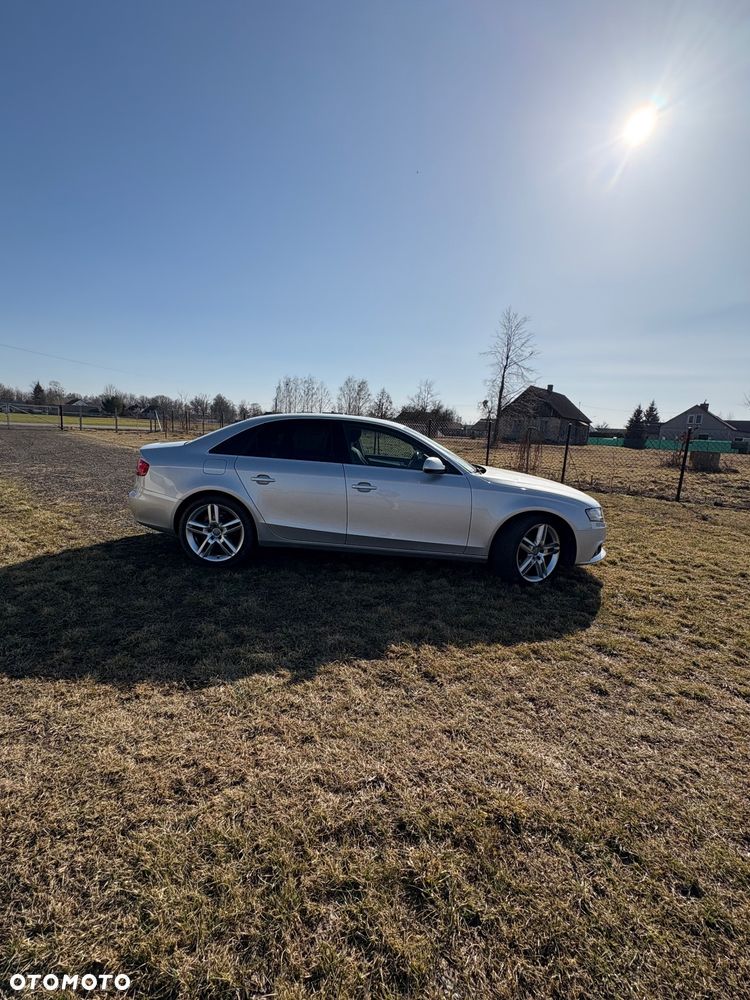 Audi A4 Limousine 2.0 TDI - 8