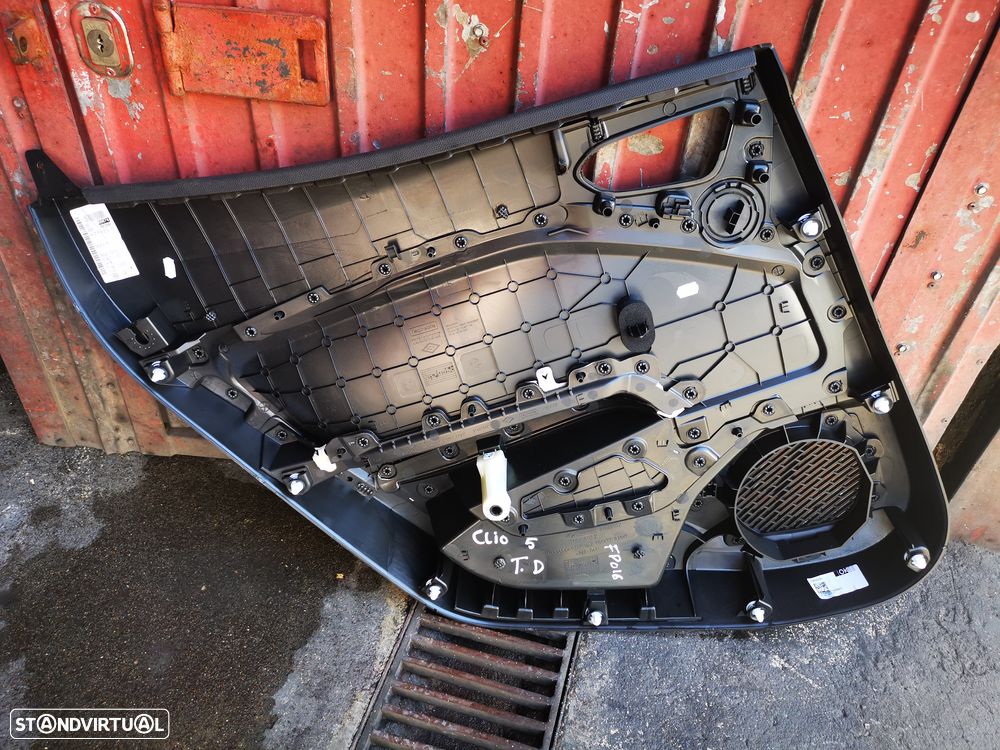 RENAULT CLIO V / 5 FORRA / QUARTELA PORTA TRÁS - FP016 - 5