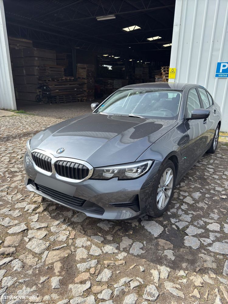 BMW 330 - 1