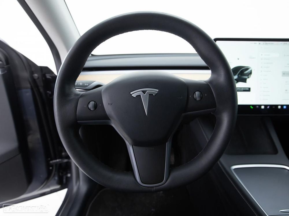 Tesla Model Y Long Range Dual Motor AWD - 20