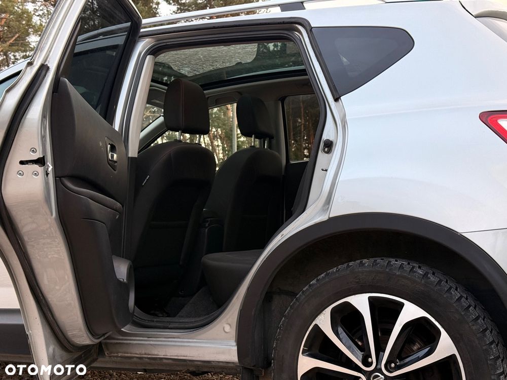 Nissan Qashqai 2.0 dCi 4x4 360 EU5 - 17