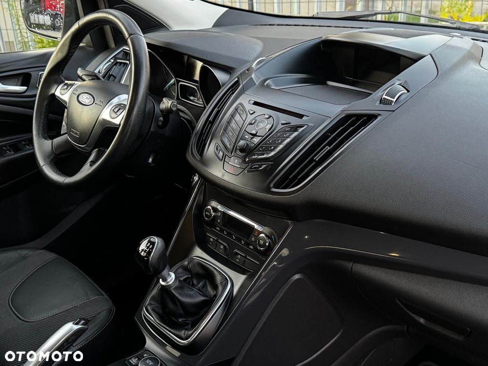 Ford Kuga 2.0 TDCi 4x4 Titanium - 8