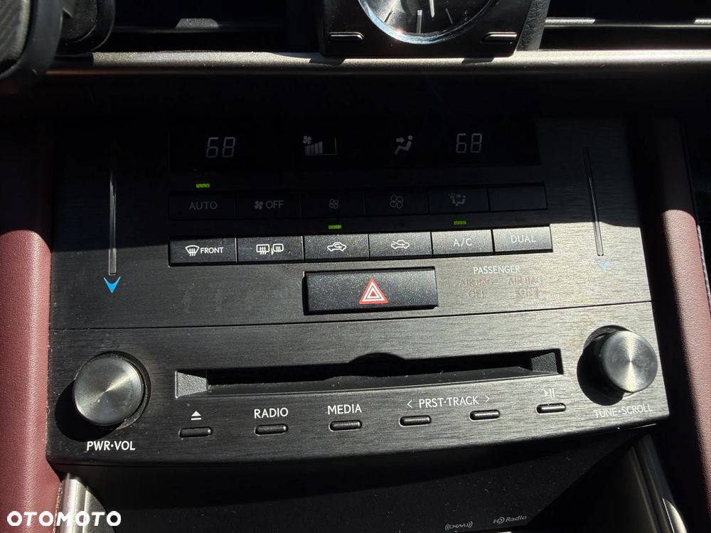 Lexus IS - 20