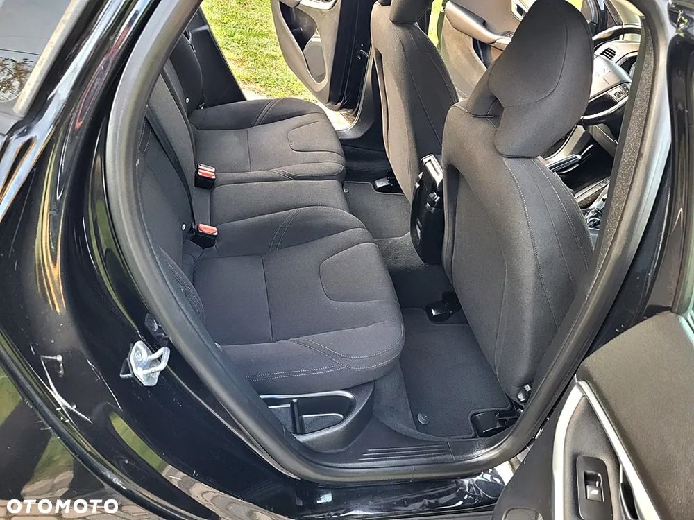 Volvo V40 D2 Momentum - 29