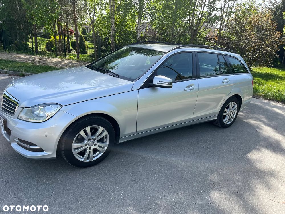 Mercedes-Benz C-Class 2012 photo 2