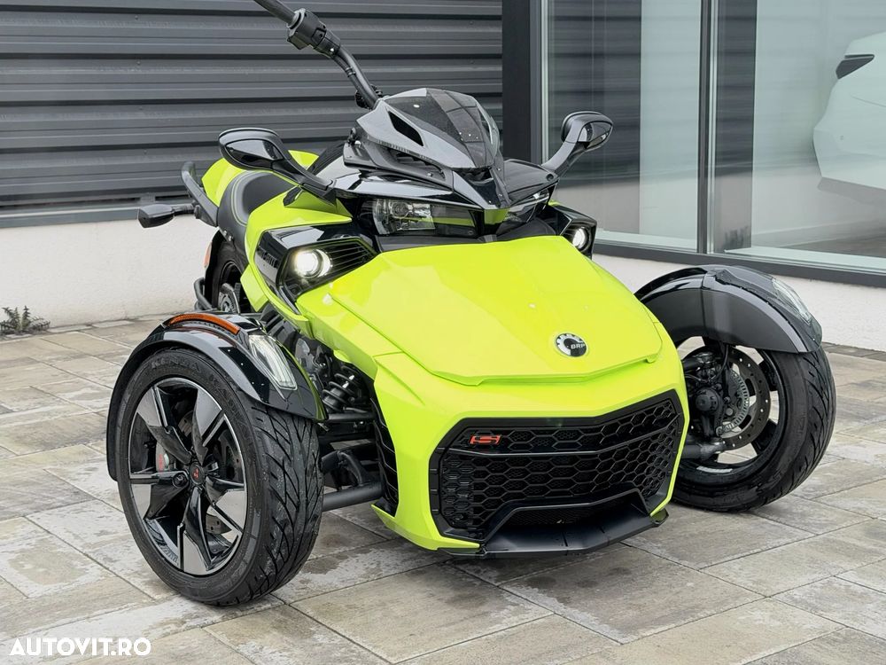 Can-Am Spyder - 5