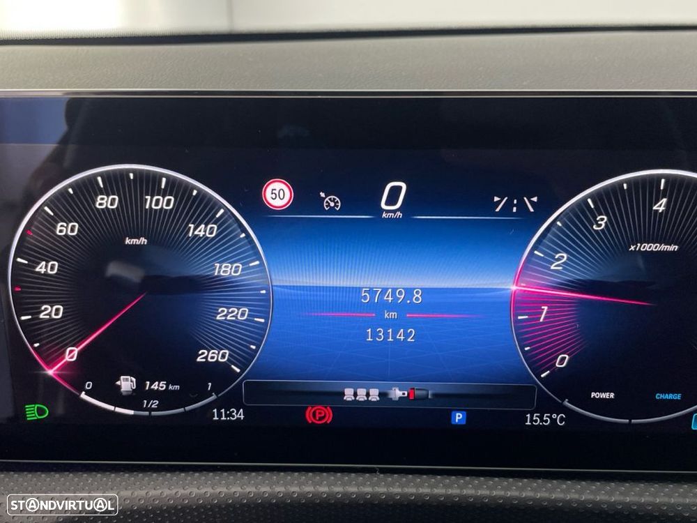 Mercedes-Benz CLA 200 Standard - 9