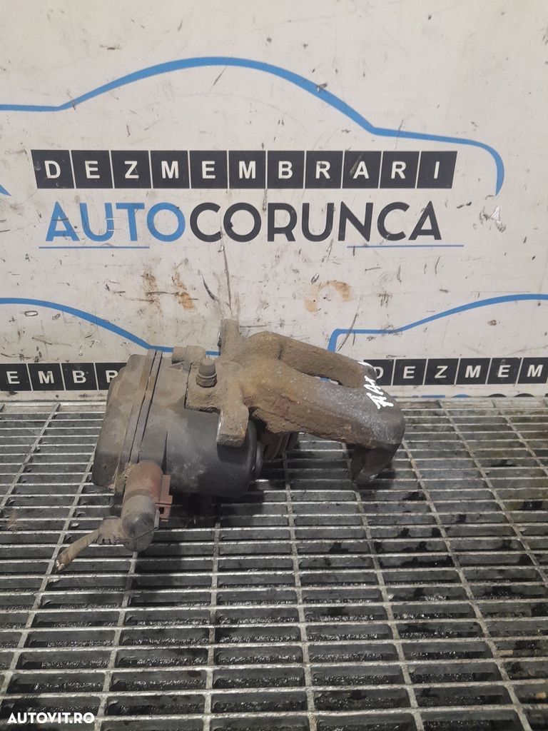 Etrier dreapta spate Fiat 500X Cross 1.6 D 2014 - 2018 Manuala 5 Trepte SUV 4 Usi (1073) - 1