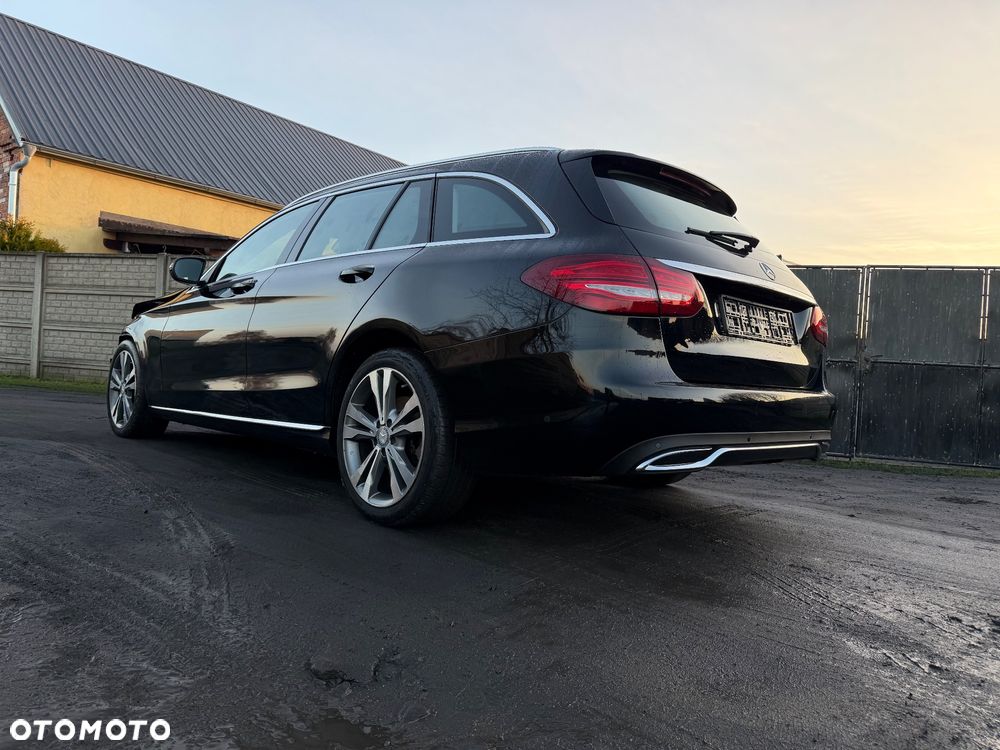 Mercedes-Benz Klasa C 220 CDI Avantgarde Edition - 11