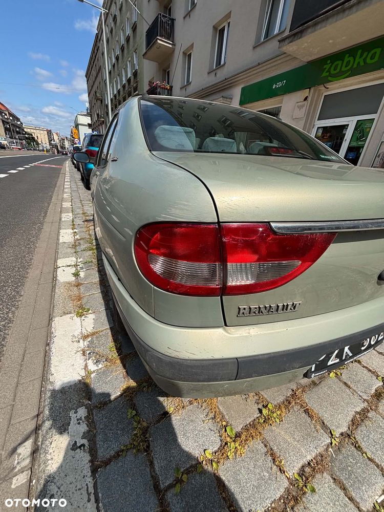Renault Megane 1.4 RT 16V - 6